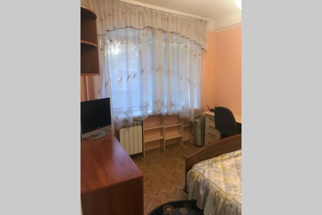 Уютненькая Квартирка Kiev Exterior foto